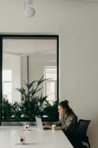 Silla ejecutiva ABA 70 con ruedas silenciosas