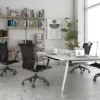Kendra Negro silla semiejecutiva en oficina