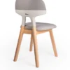 Silla LERIVA BAJO con tela gris y estructura de madera vista frontal
