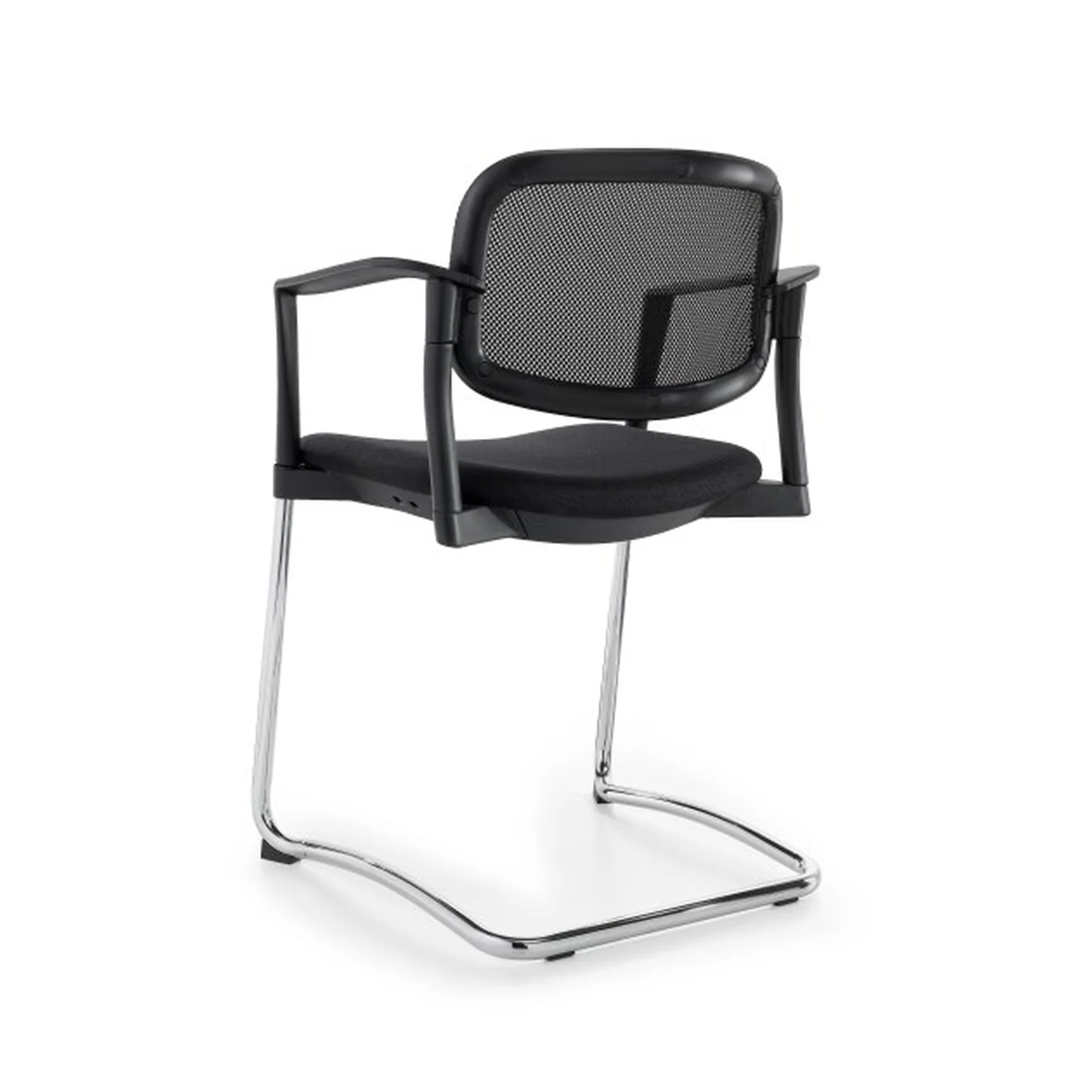 LUNERA CR TRINEO, silla con respaldo de malla negra, vista frontal