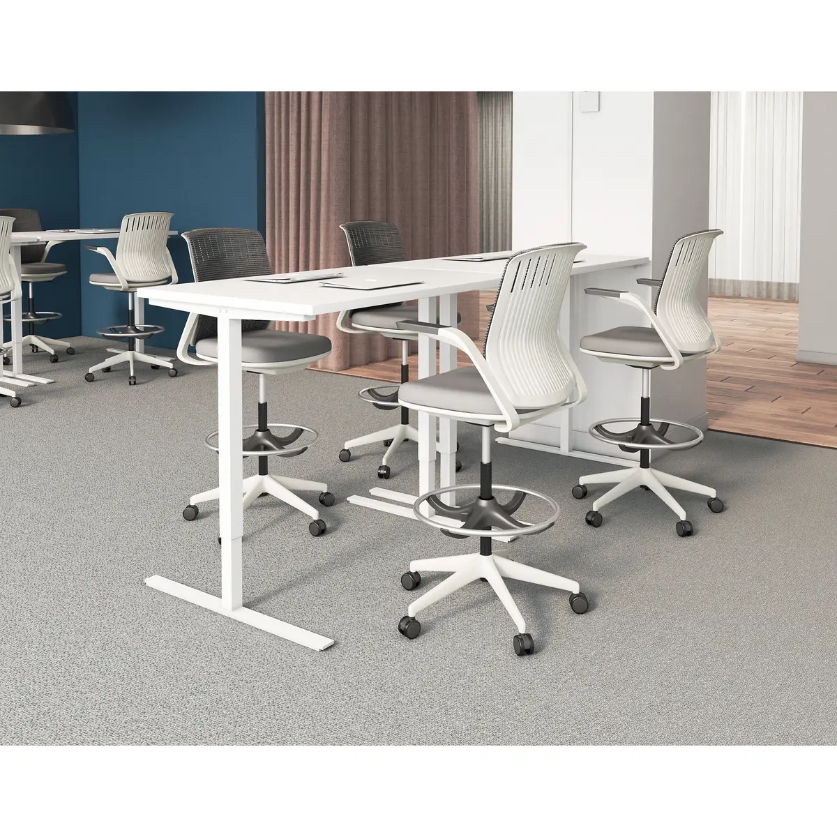 Tamara Cajero silla ergonómica alta en oficina