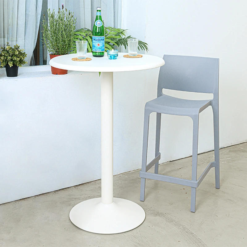 Mesa TOVARA MEDIA en ambiente